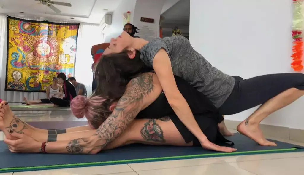 3 Days Introductory Yoga Retreat in Italy 3 Days Introductory Yoga Retreat